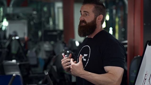 Bands on Chest Pressing? Biomechanics Breakdown with Hypertrophy Coach - Joe Bennett (Part 1) смотреть онлайн