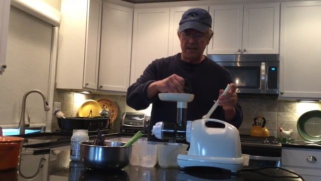 BEST JUICER ACTUALLY COSTS LESS!! смотреть онлайн