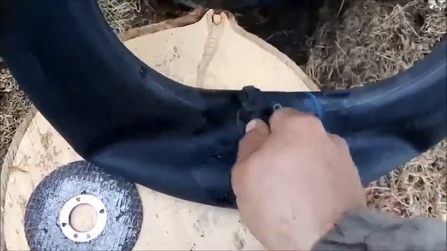 Как отремонтировать камеру колеса с отломанным соском для накачки . смотреть онлайн