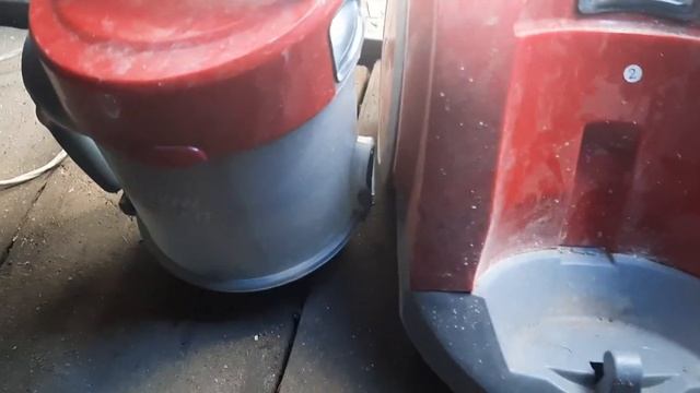 108. Пылесос SCARLETT SC-083. SCARLETT SC-083 vacuum cleaner. смотреть онлайн