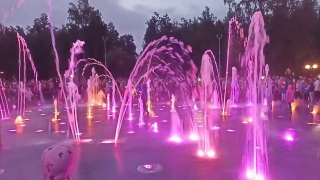 Новосибирск, Музыкальный фонтан. смотреть онлайн