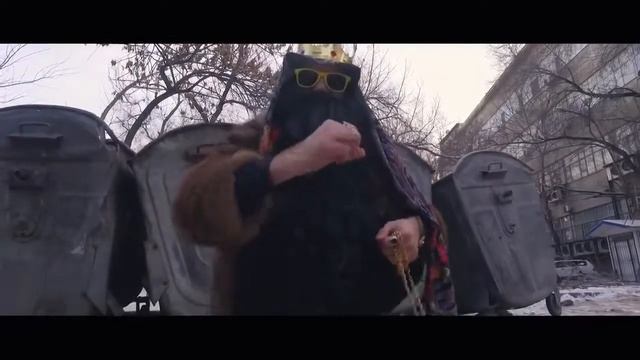 Витя АКА VS Big Russia Boss смотреть онлайн