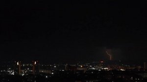 Ночные грозы окружили город! Много часов сверкало с 3 сторон и в итоге дошло! Красивая зарница!