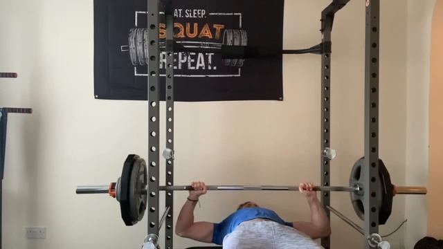 117.5kg bench at 17 years old (73kg body weight) смотреть онлайн