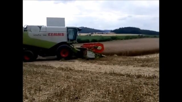 ŽNĚ 2018, Mlácení máku Claas Lexion 560 смотреть онлайн
