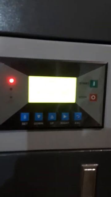 Винтовой компрессор Ironmac IC 10/8 AM смотреть онлайн