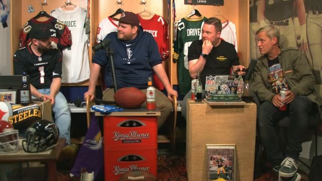 BYE BYE STUDIO mit Charity-Versteigerung | Footballerei Show смотреть онлайн