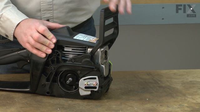 Poulan Chainsaw Repair - How to Replace the Oil Pump Kit смотреть онлайн