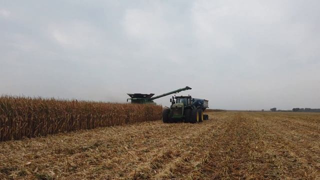 John Deere X9 1100 Combine Walk-Around