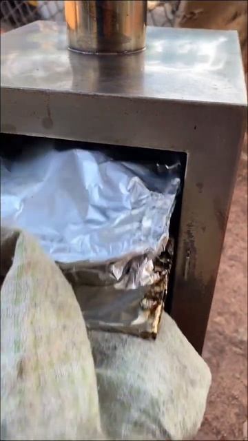 Wood fire chicken n rice #camping #nature смотреть онлайн