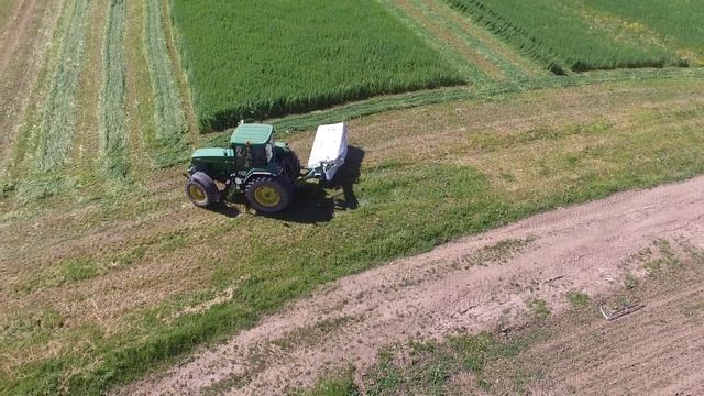#DJI и JohnDeere и #SaMASZ KDT 300 косим луцерну на силос / Mowing silage (2018) смотреть онлайн