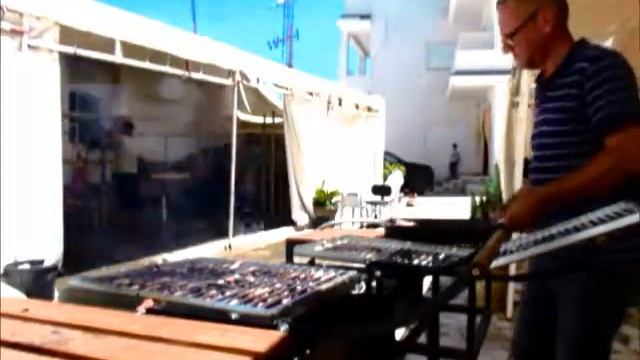 Présentation BBQ à retournement automatique смотреть онлайн