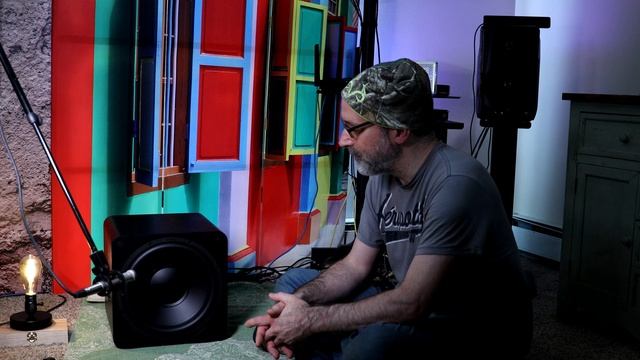 SVS SB-1000 Pro Subwoofer | Unboxing | Demo смотреть онлайн