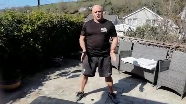 Body weight exercise sequence with PT Dave Morgan. смотреть онлайн