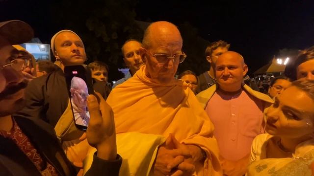 Międzyzdroje 11.08.2023, вечернее обращение Гурудева на польском туре. смотреть онлайн