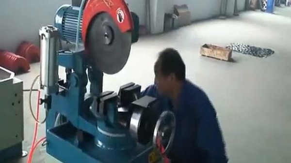 MC 315B semi automatic cutting machine