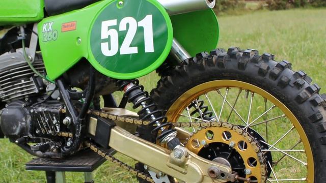 Classic Dirt Bikes "1979 KX250 Kawasaki" смотреть онлайн