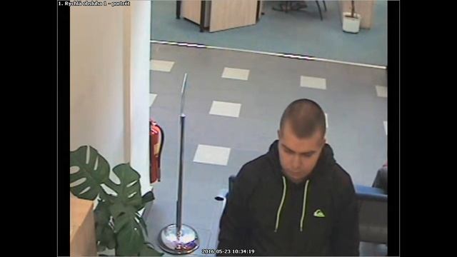 Воспитанный вор отстоял очередь в банке, а затем его ограбил, угрожая бомбой смотреть онлайн