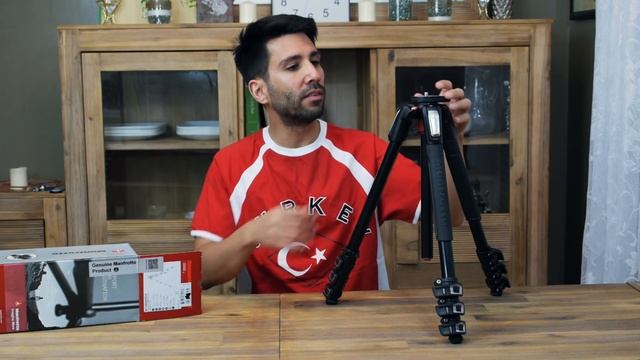 Manfrotto New 190 4-section Over/Review смотреть онлайн