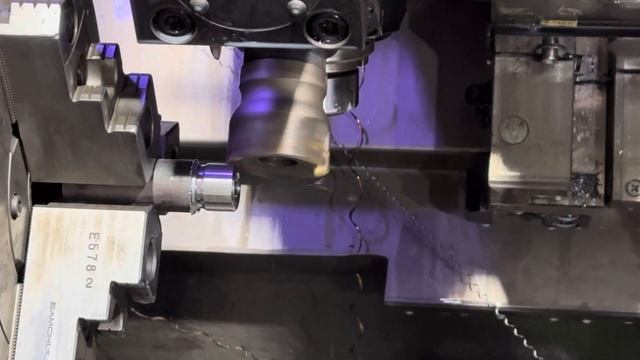 Токарный обрабатывающий  центр Doosan 280m