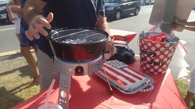 The ultra portable @STOKGrills Tourist Grill Set Up Demo(2) смотреть онлайн