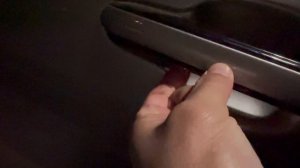 Как открыть двери на Lexus RX350h 2023  если полностью  разряжен аккумулятор