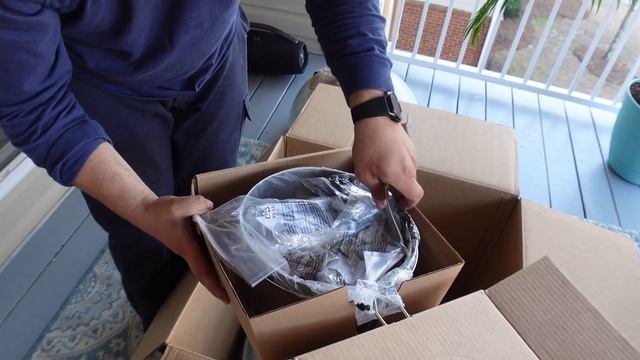 Unboxing Weber Kettle 70 year anniversary edition (rock n roll) смотреть онлайн