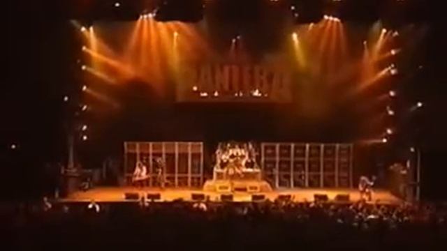Pantera - Cowboys From Hell (Live Ozzfest) смотреть онлайн
