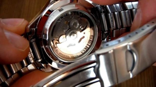 SEIKO 5 SPORTS AUTOMATIC 7s36-01Z0 WRISTWATCH