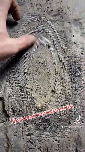 Грузовой шиномонтаж работаем #шиномонтаж #диски #фура #шины #авто смотреть онлайн