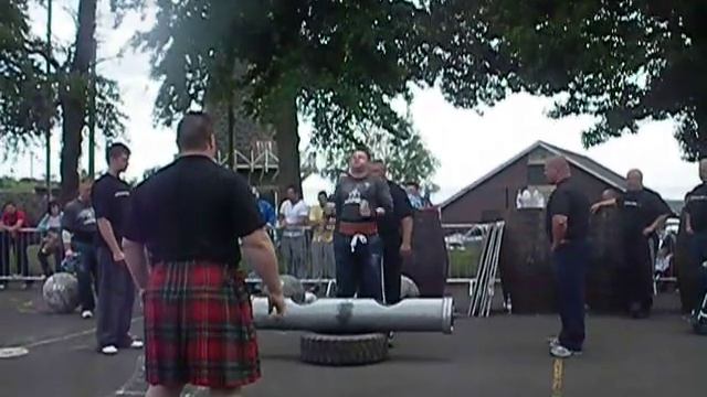 NI Strongest man under 105 kg- 115 Kg Log press Mark Knowles against Tommy White смотреть онлайн