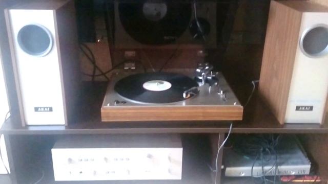 Akai AP 005, Akai AM 2400, Akai SW-30, King Krimson смотреть онлайн