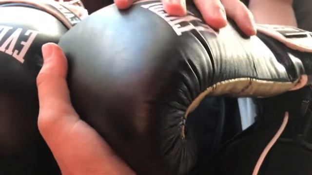 Everlast powerlocks 14 oz boxing gloves review смотреть онлайн
