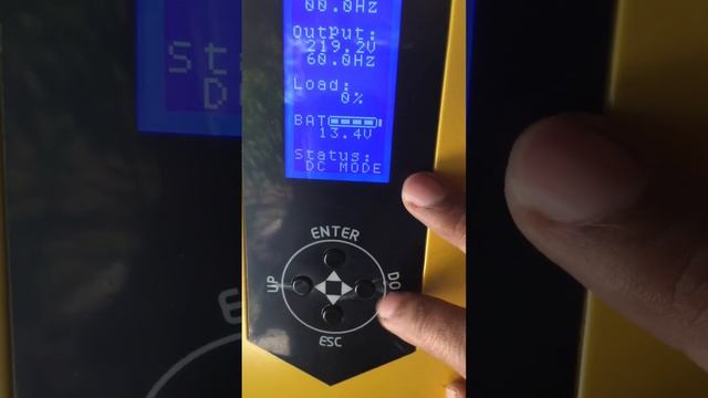 Hybrid 1kw 12v 60amps Solar inverter. Simple and very convenient to use for DIYers. смотреть онлайн