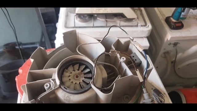 فك وتصليح مكنسة كهربائية رونتا 1600w süpürge смотреть онлайн