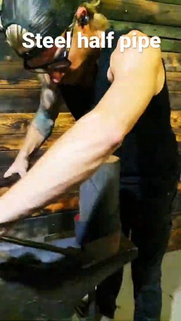 Curling Iron смотреть онлайн