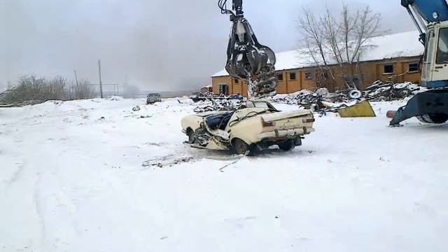 А 2 часа назад он ехал смотреть онлайн