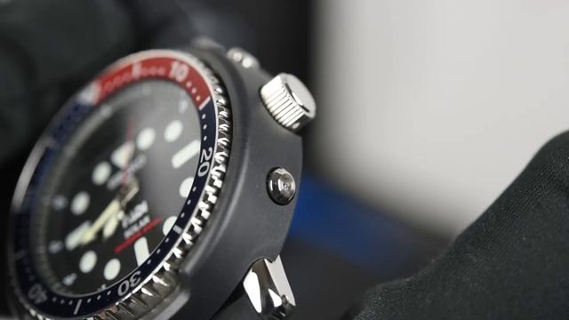 Seiko Prospex SNJ027P1 смотреть онлайн
