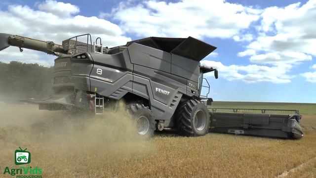Fendt Ideal 8 Combine In Action UK смотреть онлайн