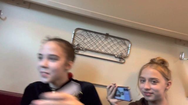 Наш первый влог! 🩷 Поездка на соревнования в Минск! Ехали 13 часов!!) ждите видео с прогулки) смотреть онлайн