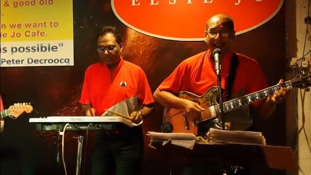 Small Stones at Elsie Jo Cafe - Feb 2015 смотреть онлайн