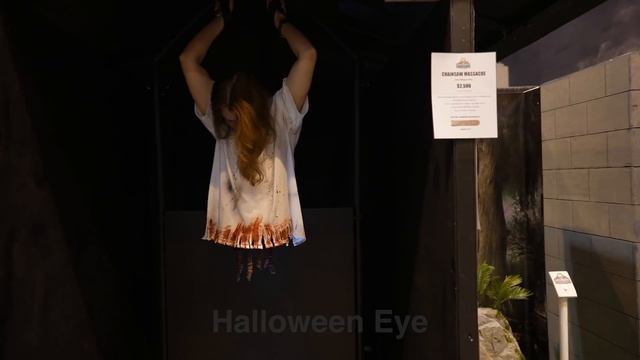 Body Cut In Half MAGIC TRICK by Chainsaw Clown at Transworld Halloween Show смотреть онлайн