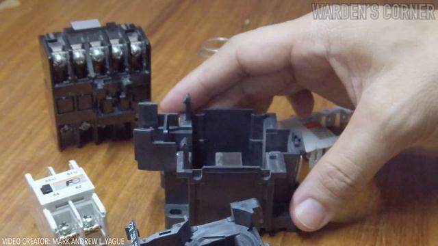 MOTOR CONTROL | MAGNETIC CONTACTOR | PARTS TEARDOWN смотреть онлайн