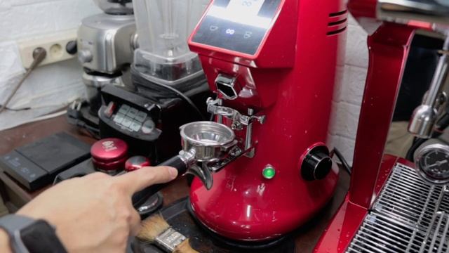 MESIN KOPI FERRATTI FERRO FCM 3200B, PILIHAN BAGUS DI KELAS 8 JUTAAN смотреть онлайн