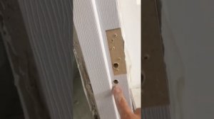 Последовательность установки двустворчатых дверей.