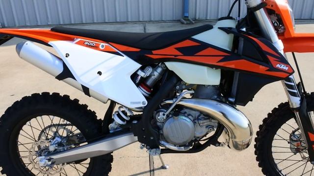 2018 KTM 300 XC W Overview and Review смотреть онлайн