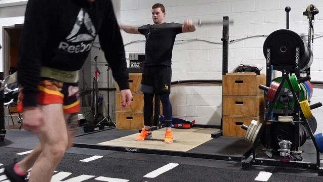 Lifting Weights with Matt Owen (@horsepowerandbarbells) смотреть онлайн