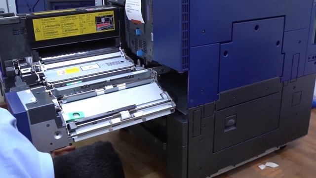 Unboxing & Installation Konica Minolta AccurioPress C4070 смотреть онлайн