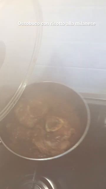 Ossobuco con risotto alla milanese #food #shorts смотреть онлайн