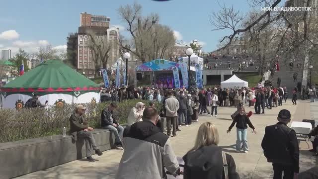 Владивосток 1 мая 2023 (третий фрагмент). смотреть онлайн